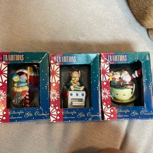 Vintage 1990 traditions collectible gift ornaments